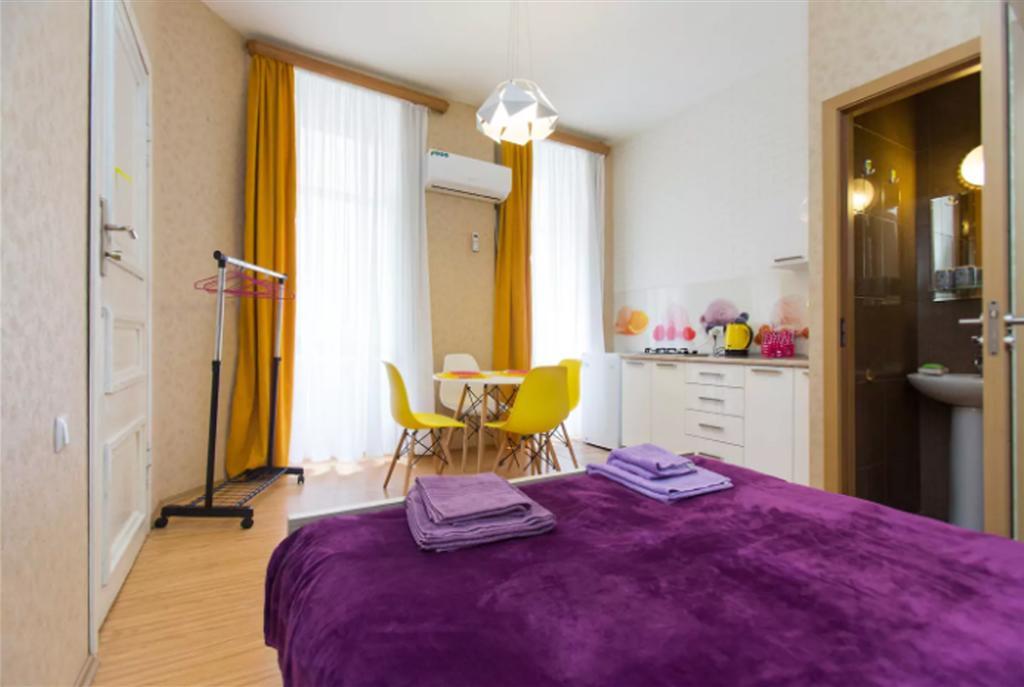 Pop Art Studio Apartment Tbilisi ภายนอก รูปภาพ